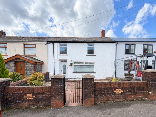 3 bedroom cottage for sale