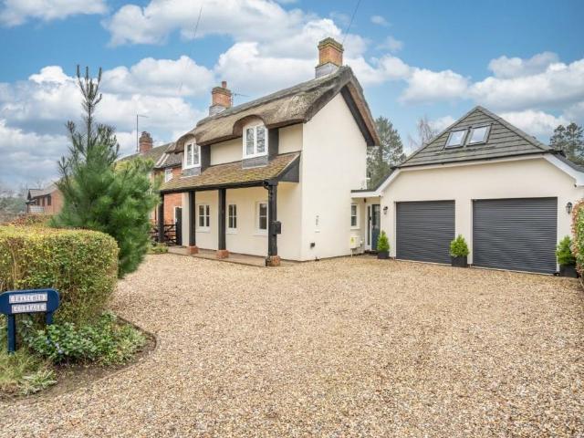 3 bedroom cottage for sale