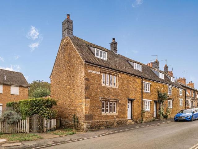 3 bedroom cottage for sale