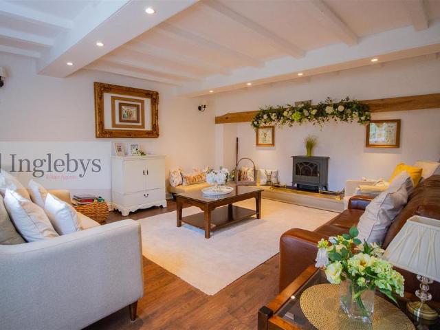 3 bedroom cottage for sale