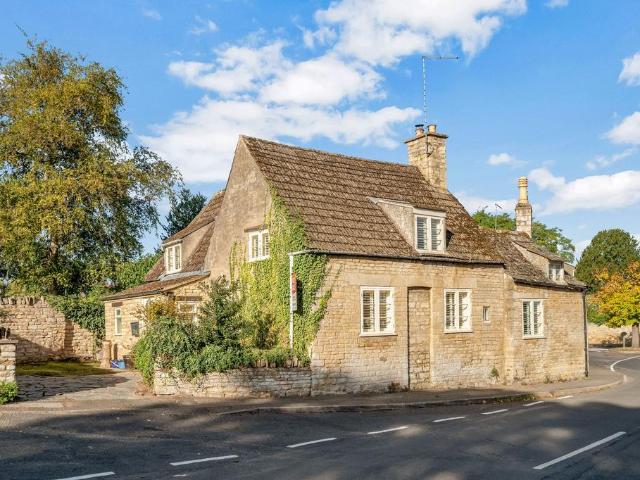 3 bedroom cottage for sale