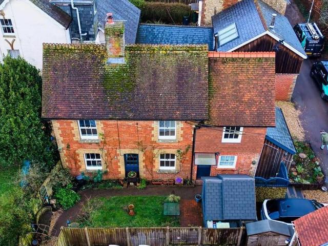 3 bedroom cottage for sale