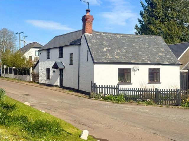 3 bedroom cottage for sale