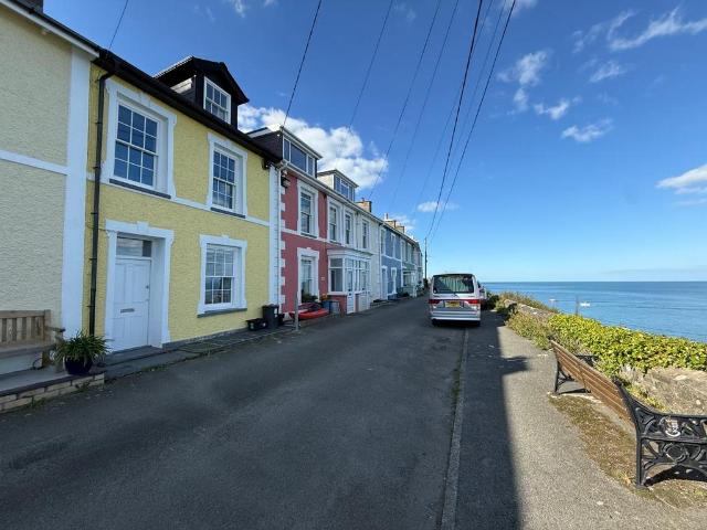 3 bedroom cottage for sale