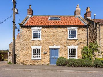 3 bedroom cottage for sale