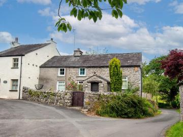 3 bedroom cottage for sale