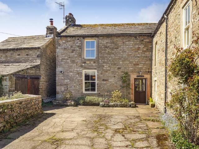 3 bedroom cottage for sale