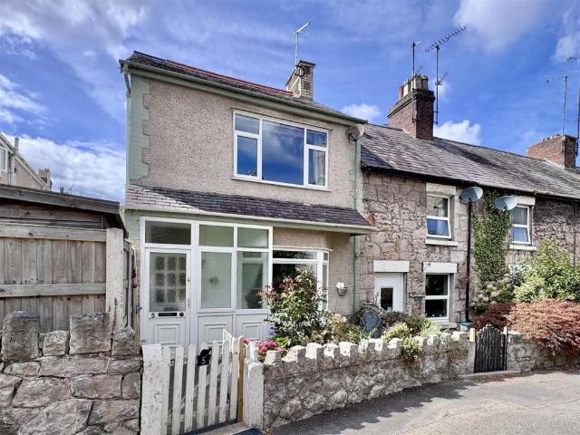 3 bedroom cottage for sale