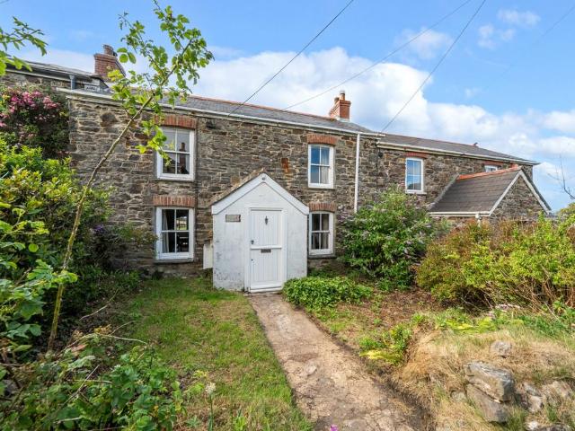 3 bedroom cottage for sale