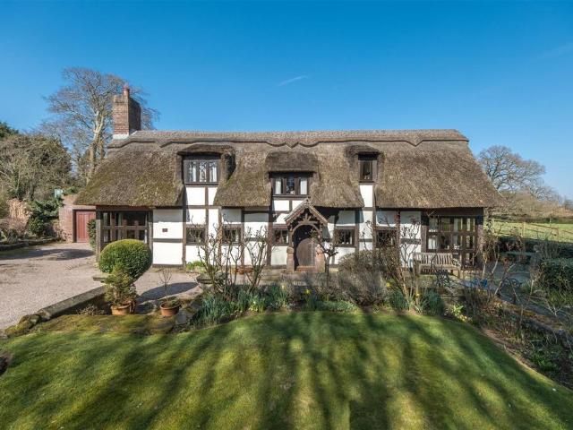 3 bedroom cottage for sale