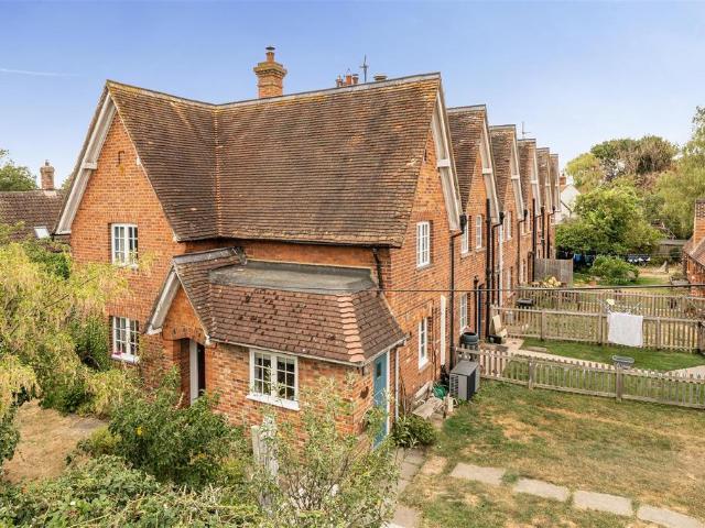 3 bedroom cottage for sale