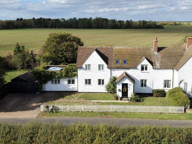 3 bedroom cottage for sale