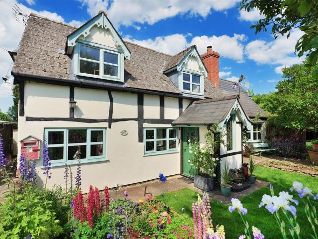 3 bedroom cottage for sale