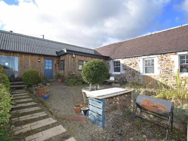 3 bedroom cottage for sale