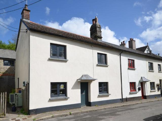 3 bedroom cottage for sale