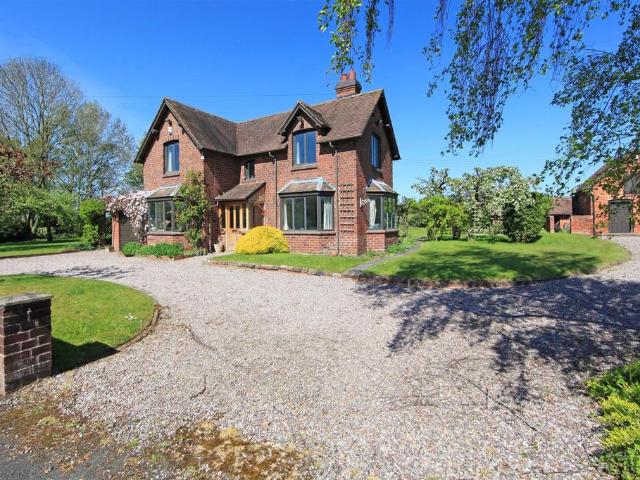 3 bedroom cottage for sale