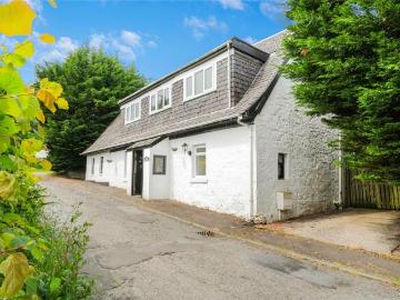 3 bedroom cottage for sale