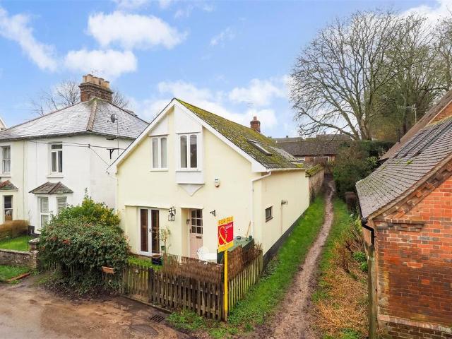 3 bedroom cottage for sale