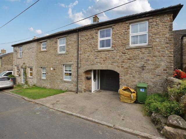 3 bedroom cottage for sale