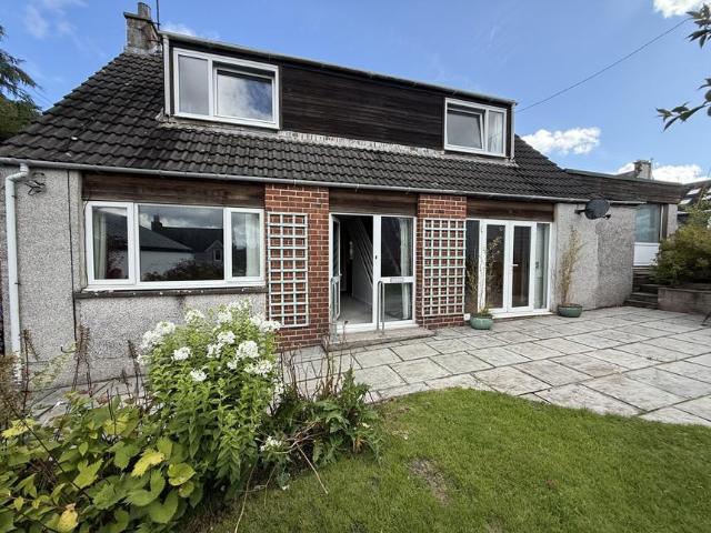 3 bedroom cottage for sale