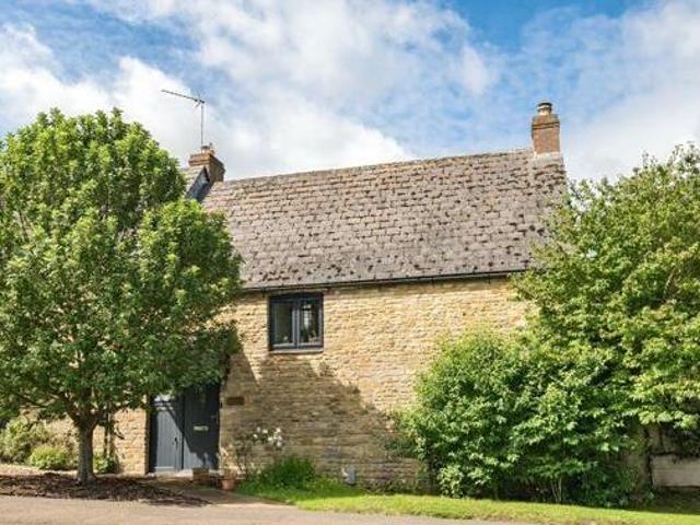 3 Bedroom Cottage For Sale In Chipping Norton