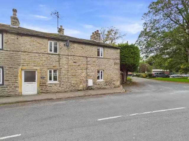 3 bedroom cottage for rent in 7 Gisburn Road, Hellifield, BD23