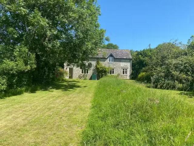 3 bedroom cottage for rent in West Knoyle, Warminster, Wiltshi.