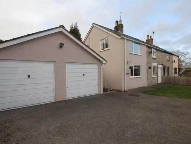 3 bedroom cottage for rent in Pen Y Fron Road, Pantymwyn, CH7