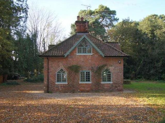 3 Bedroom Cottage For Rent In Swinderby