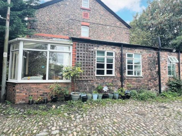 3 Bedroom Cottage House