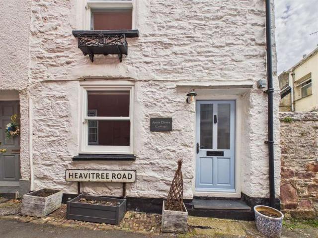 3 Bedroom Cottage House
