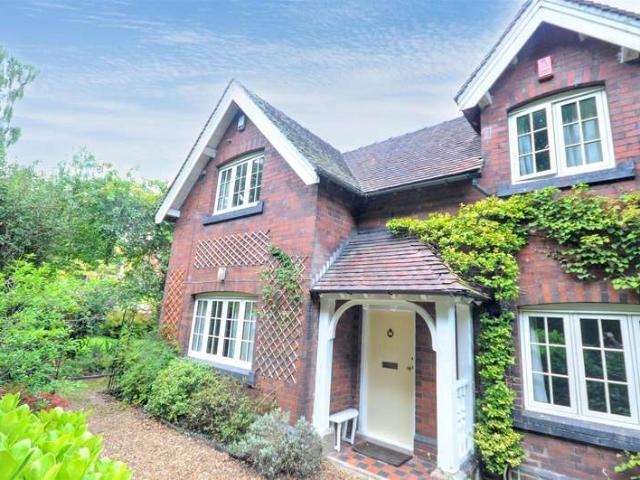 3 Bedroom Cottage House