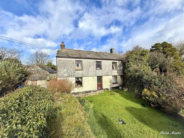 3 Bedroom Cottage House