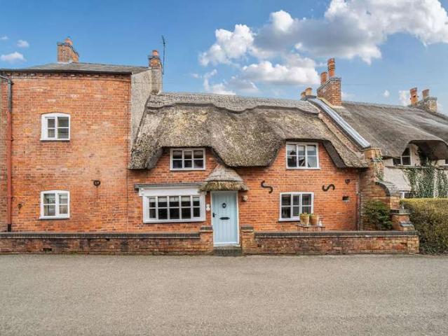 3 Bedroom Cottage House