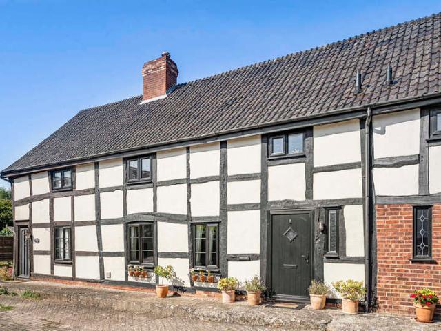3 Bedroom Cottage House