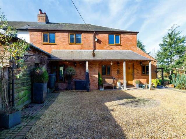 3 Bedroom Cottage House