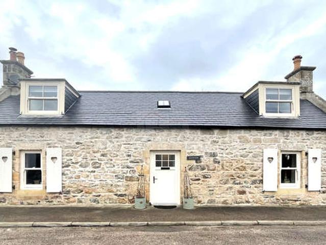 3 Bedroom Cottage House
