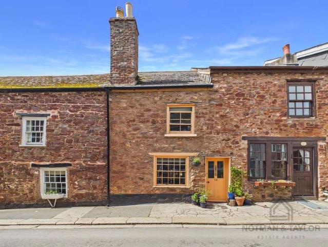 3 Bedroom Cottage House