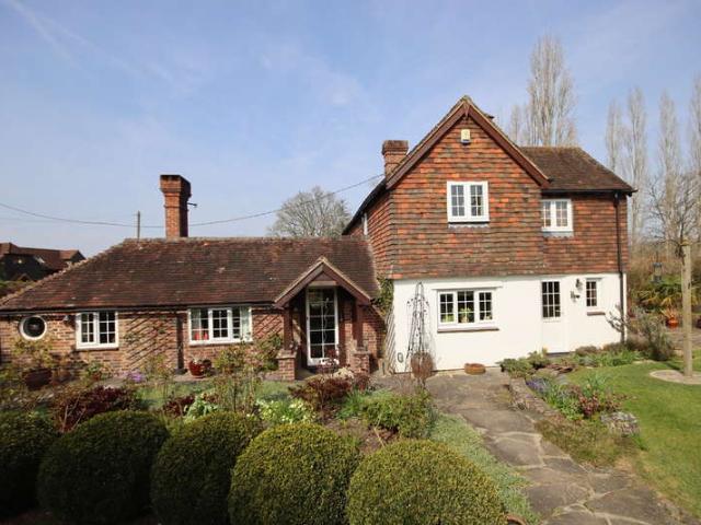 3 Bedroom Cottage House