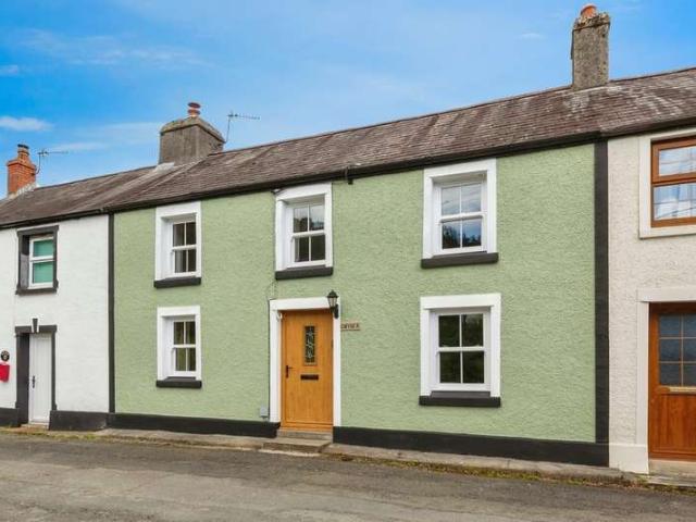 3 Bedroom Cottage House