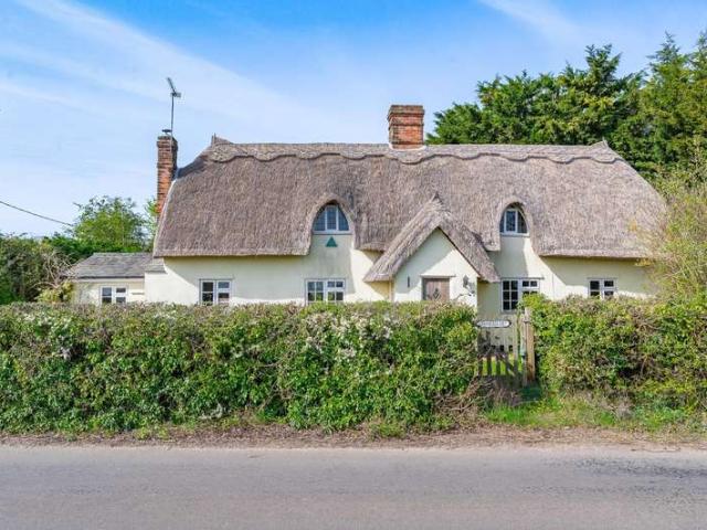3 Bedroom Cottage House