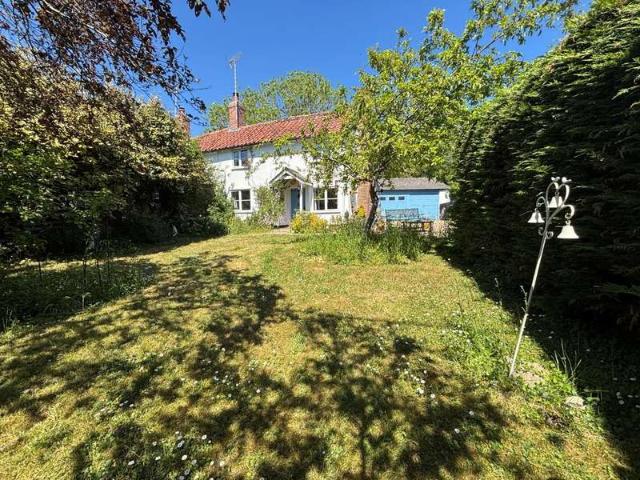 3 Bedroom Cottage House