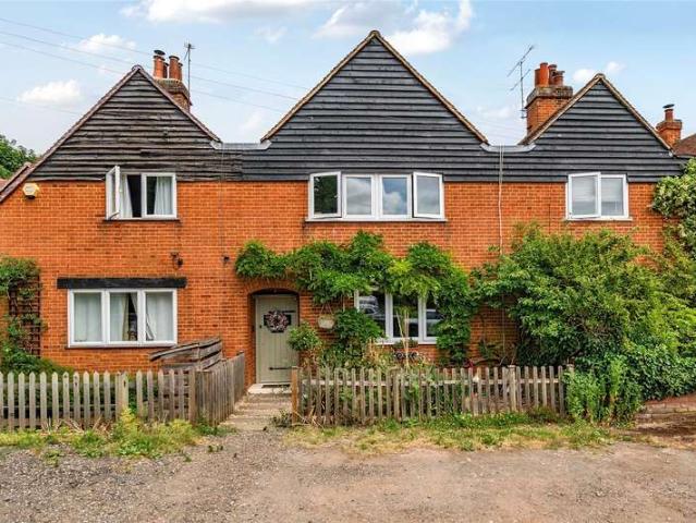 3 Bedroom Cottage House