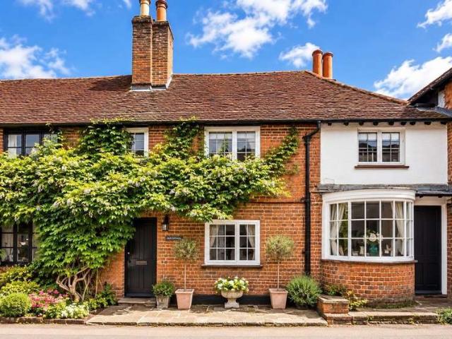 3 Bedroom Cottage House