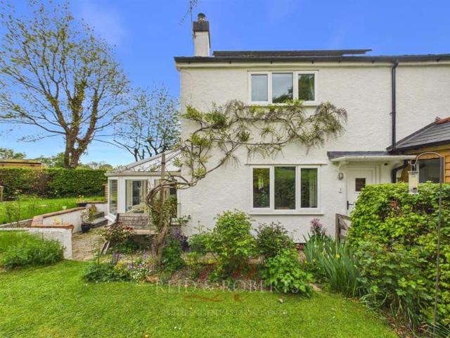 3 Bedroom Cottage House