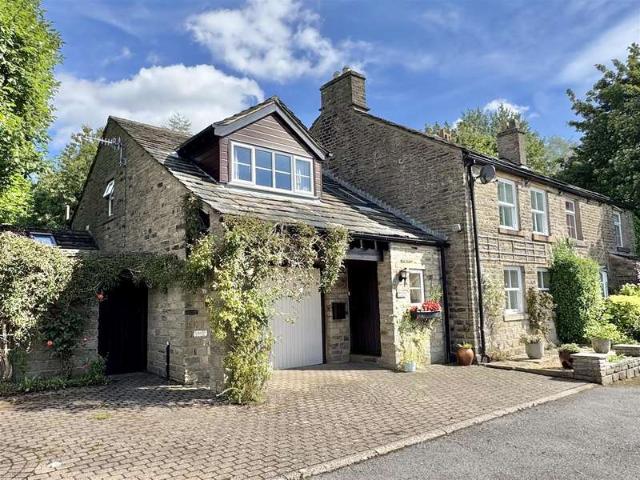 3 Bedroom Cottage House