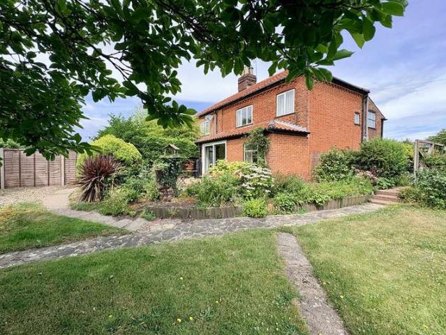 3 Bedroom Cottage House