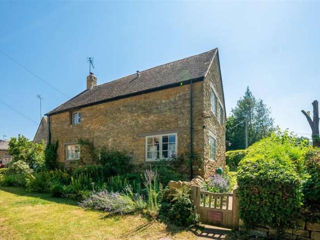 3 Bedroom Cottage House