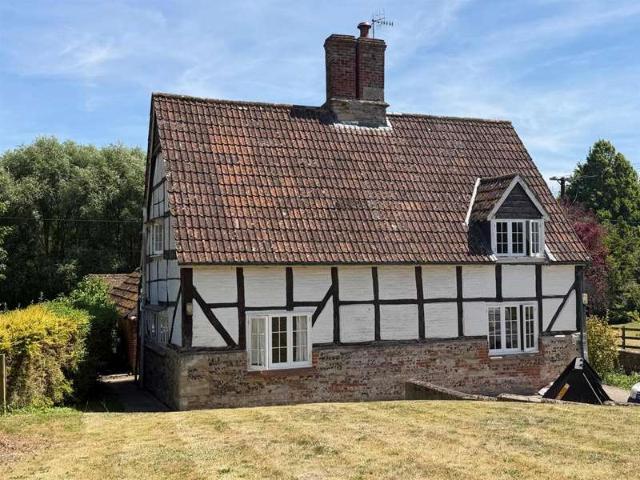 3 Bedroom Cottage House