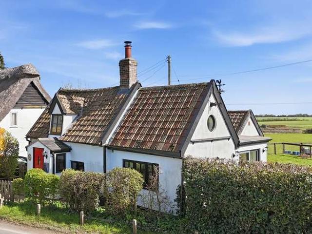 3 Bedroom Cottage House